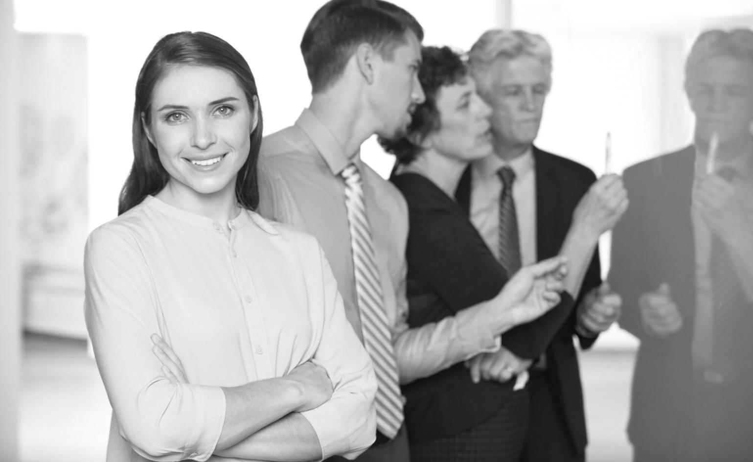 Detaillierte Budgetplanung mit Kennzahlen und Berichten